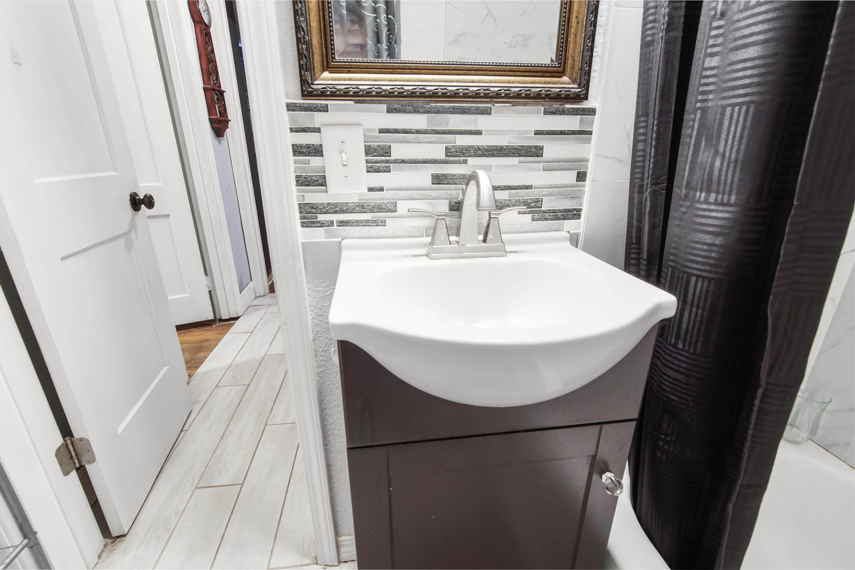 GARNIERS BEACH - Residential