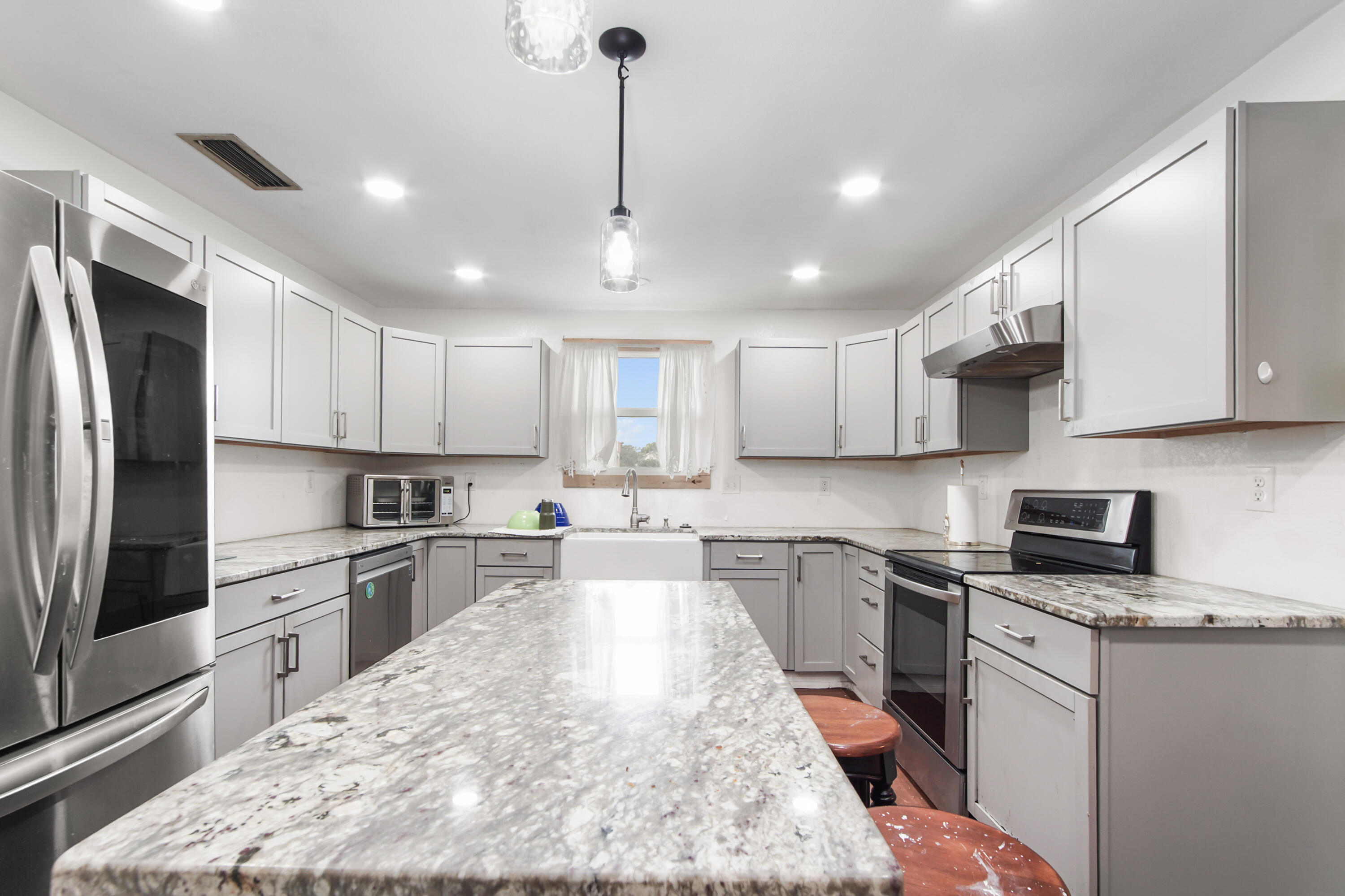 GARNIERS BEACH - Residential