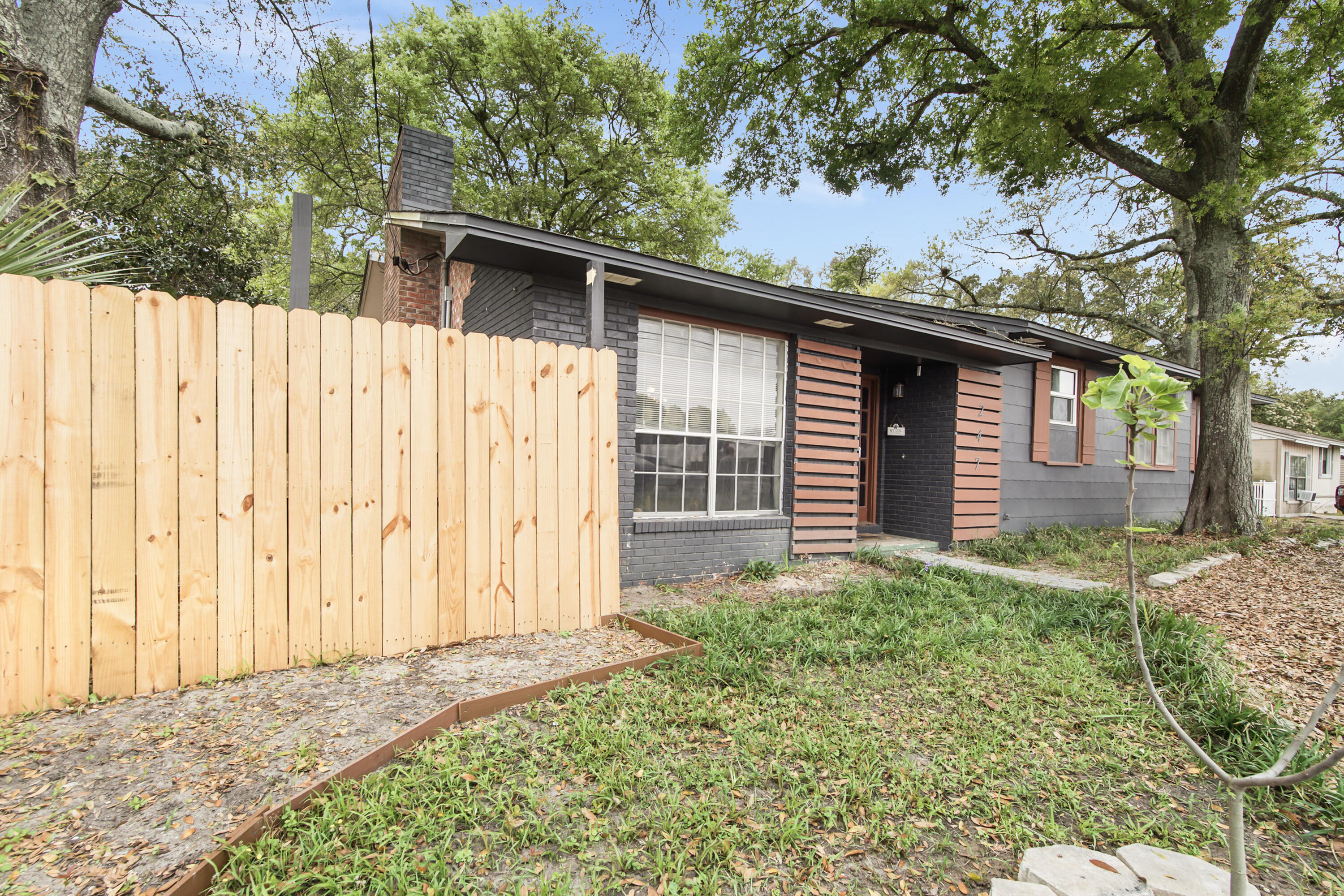 GARNIERS BEACH - Residential