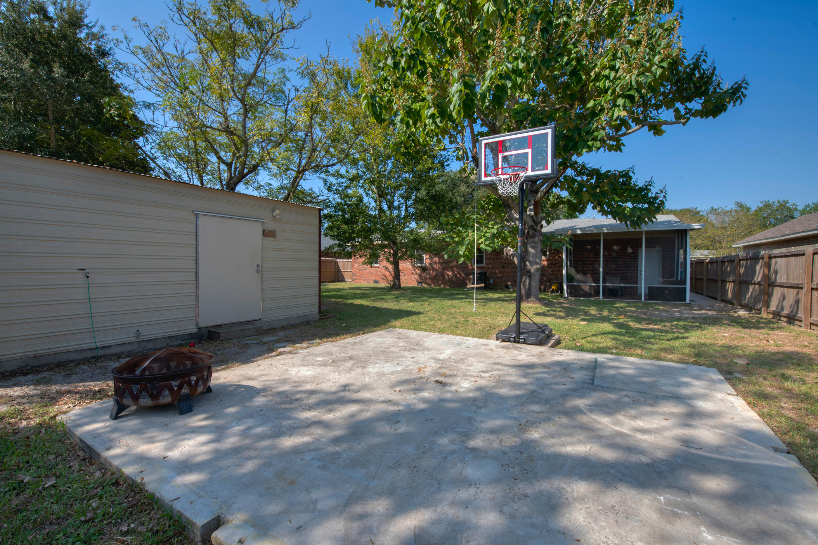 WYNNEHAVEN BEACH ESTATES - Residential