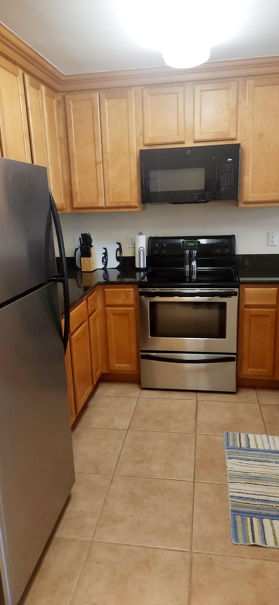 OLD BAY VILLAGE CONDO - Residential