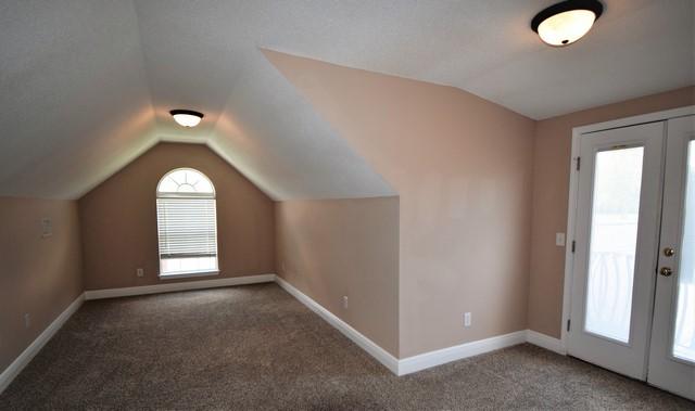 KYNDALL RIDGE - Residential