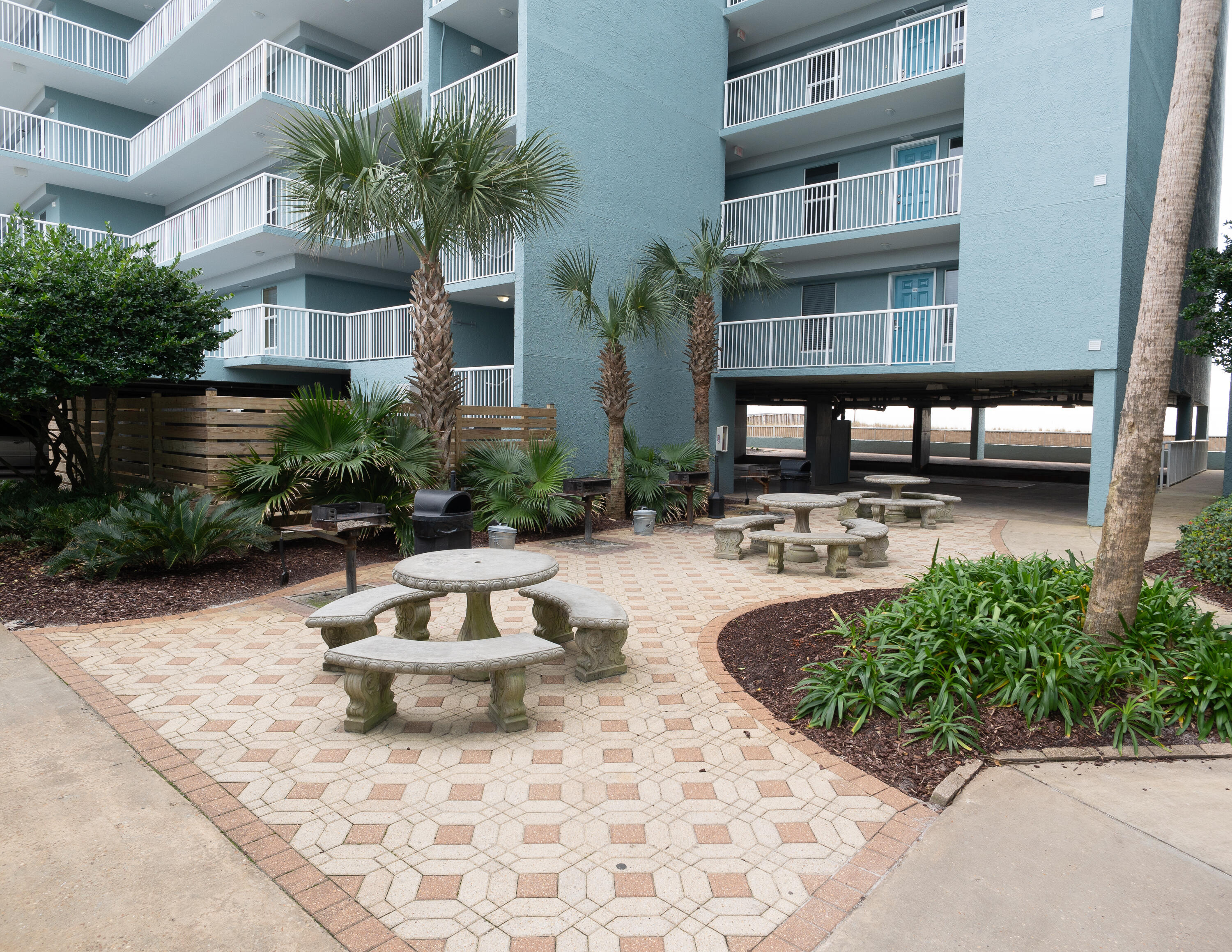 ISLANDER BEACH RESORT CONDO - Residential