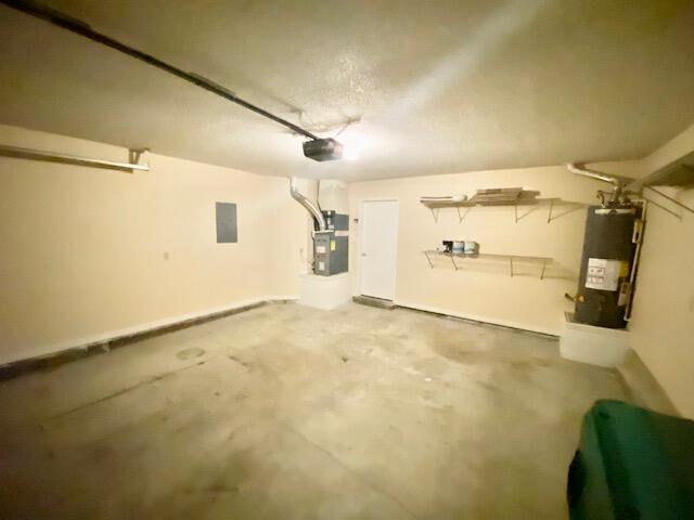 ASHLAND MANOR - Residential Lease