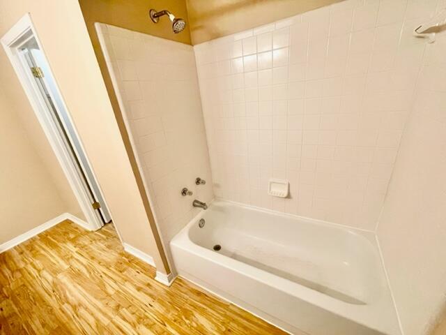 ASHLAND MANOR - Residential Lease