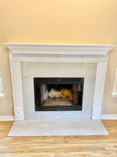 ASHLAND MANOR - Residential Lease