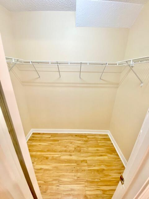 ASHLAND MANOR - Residential Lease