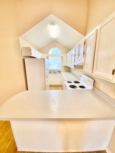 ASHLAND MANOR - Residential Lease