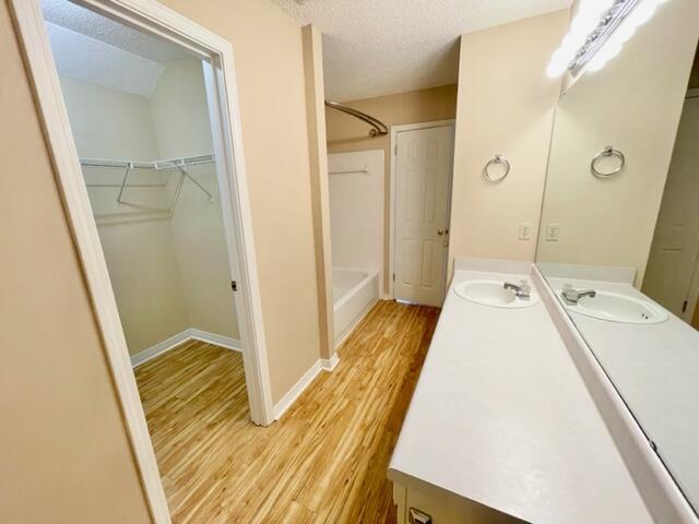 ASHLAND MANOR - Residential Lease