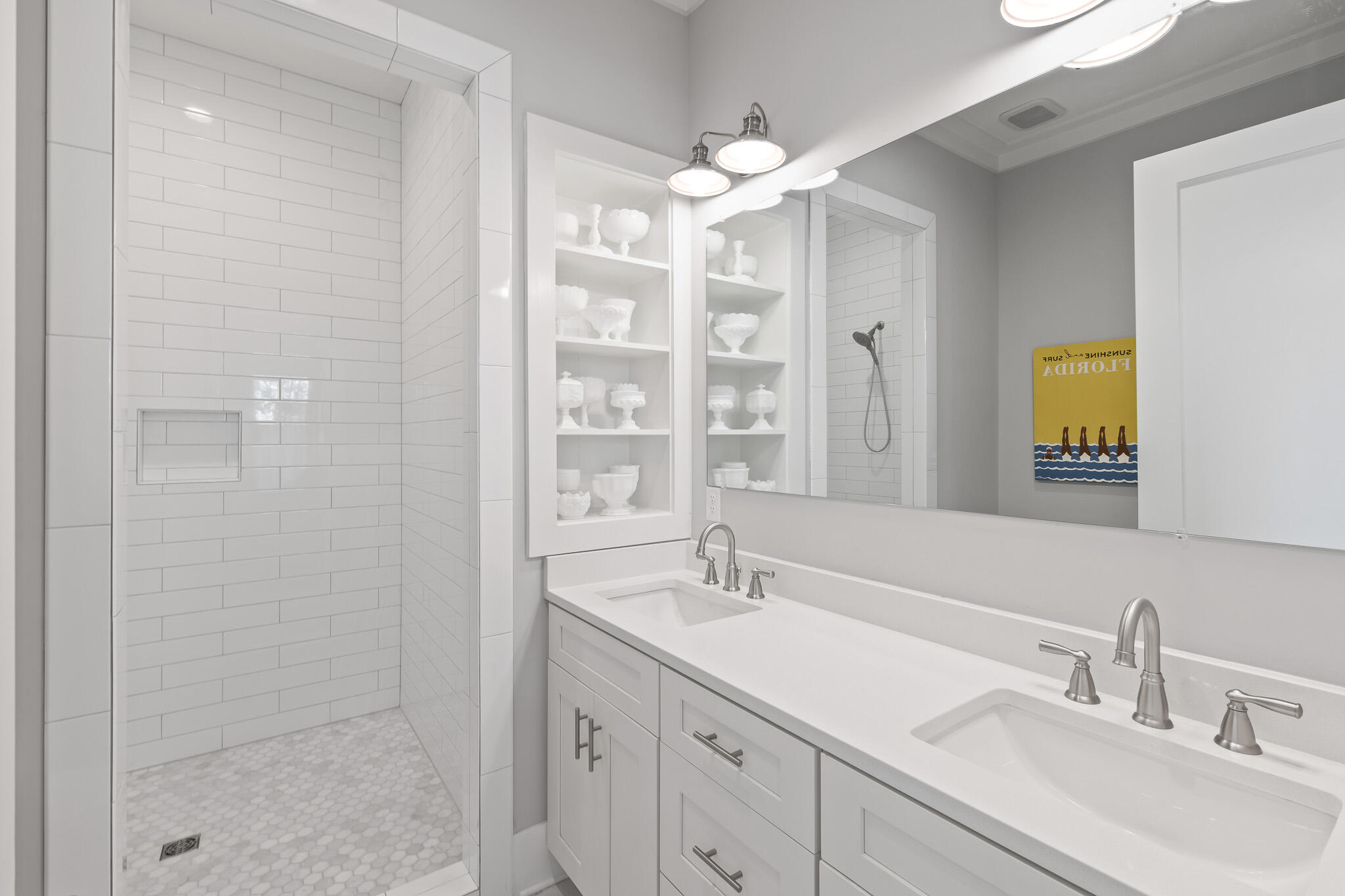 LAKESIDE AT BLUE MOUNTAIN BEACH - Residential