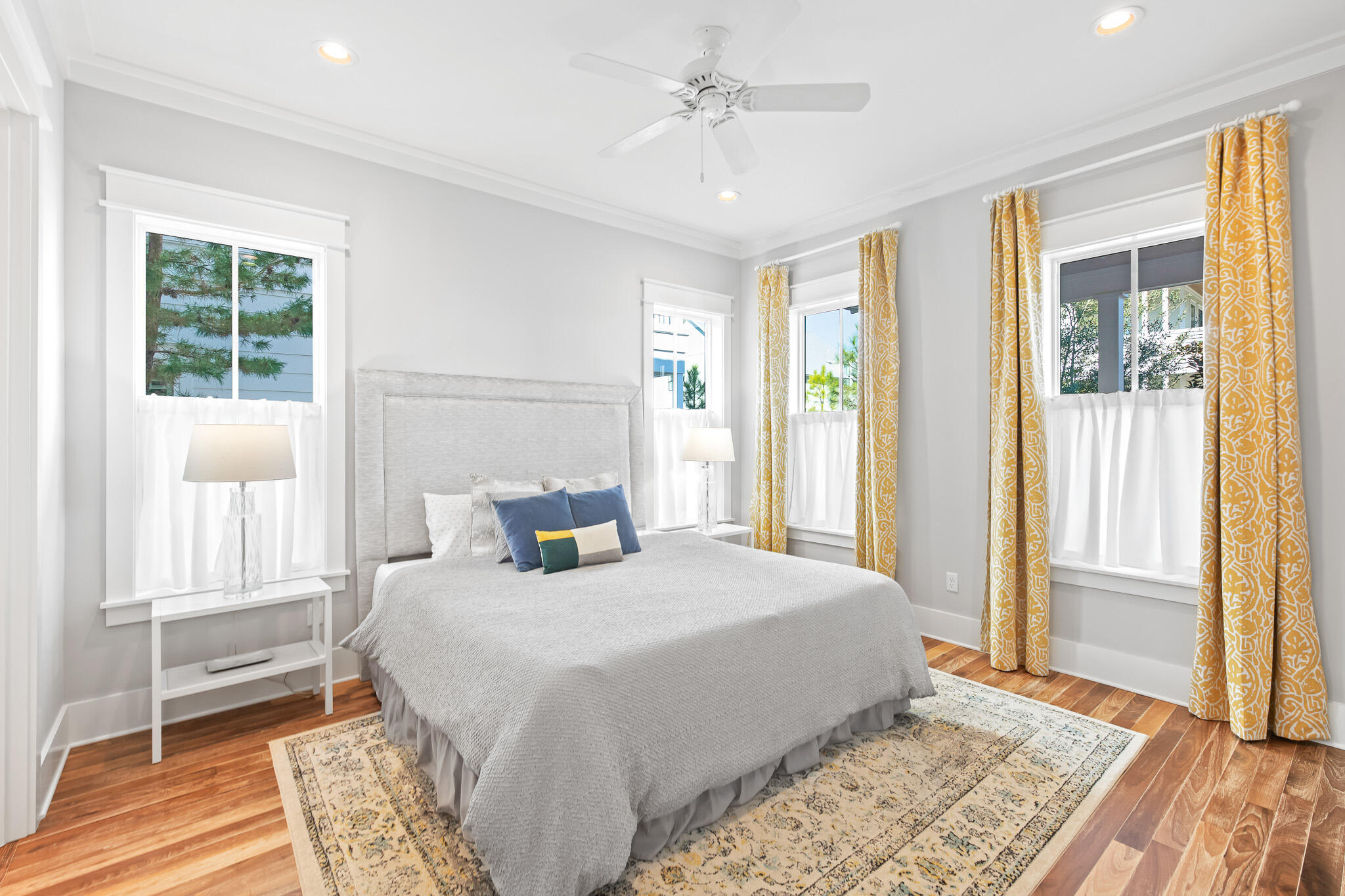 LAKESIDE AT BLUE MOUNTAIN BEACH - Residential