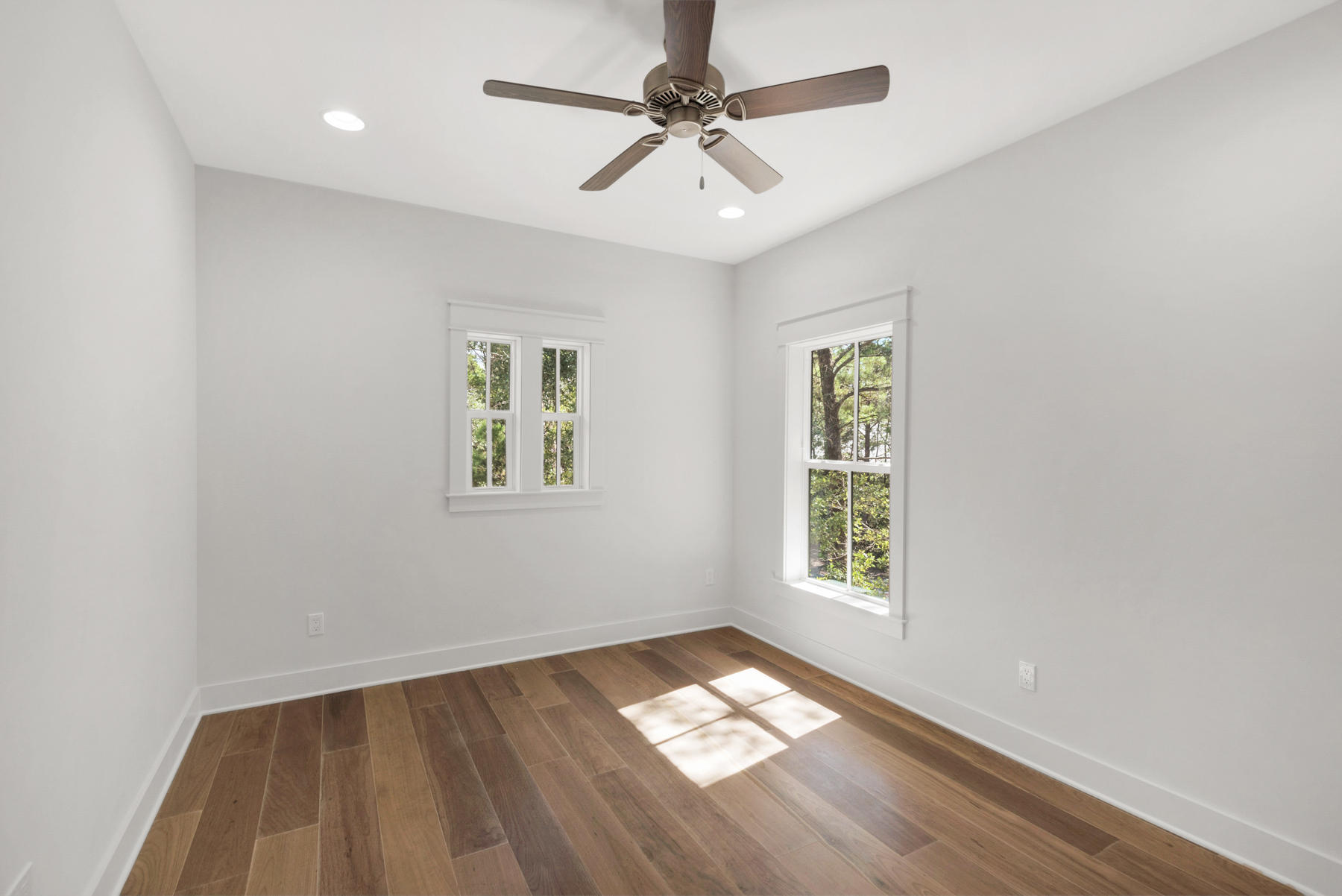 MAGNOLIA COTTAGES BY THE SEA - Residential