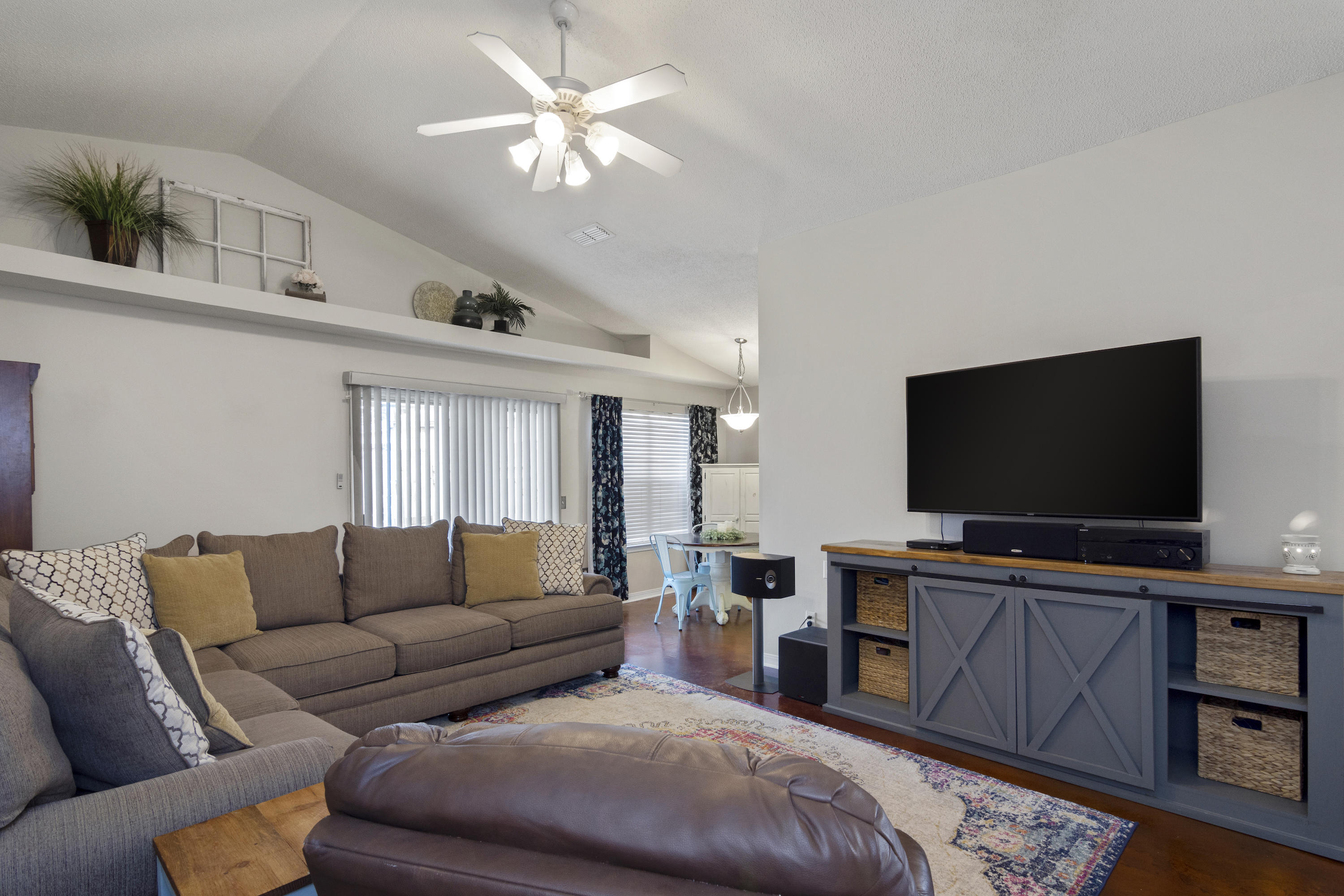 REDSTONE ESTATES - Residential