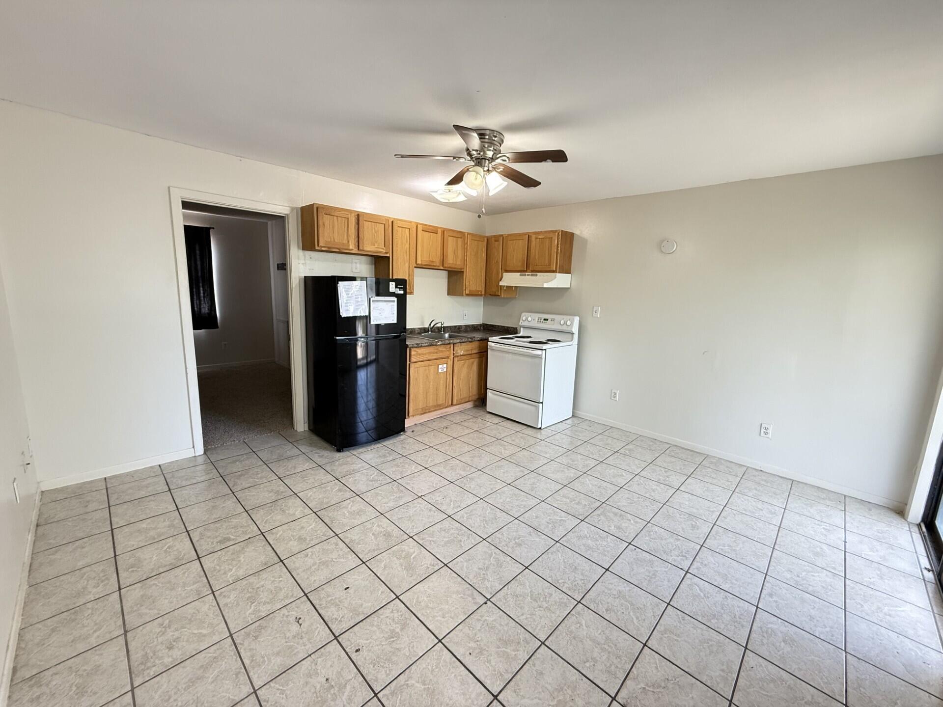 OAKLAND ADD LOTS 12 BLK 2 - Residential Lease