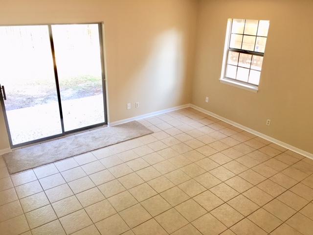 WOODHAM MANOR - Residential