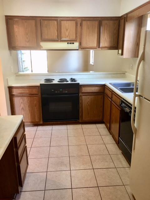 WOODHAM MANOR - Residential