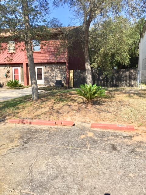 WOODHAM MANOR - Residential