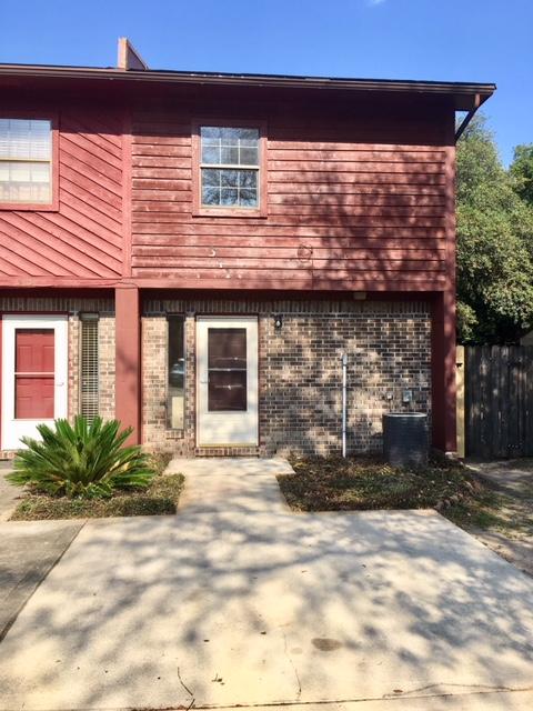 WOODHAM MANOR - Residential