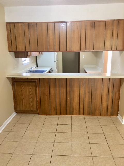 WOODHAM MANOR - Residential