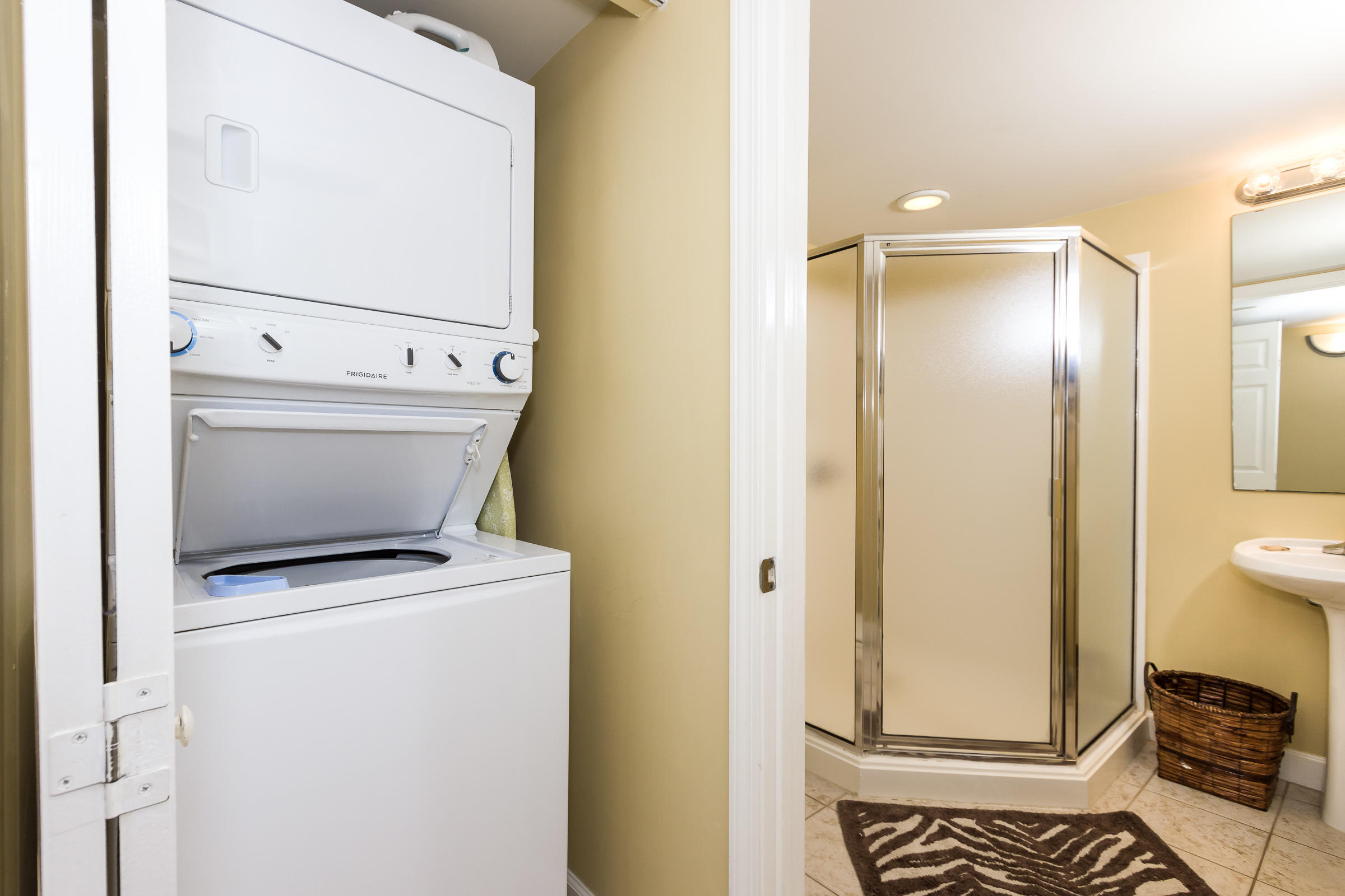 PELICAN ISLE - Residential