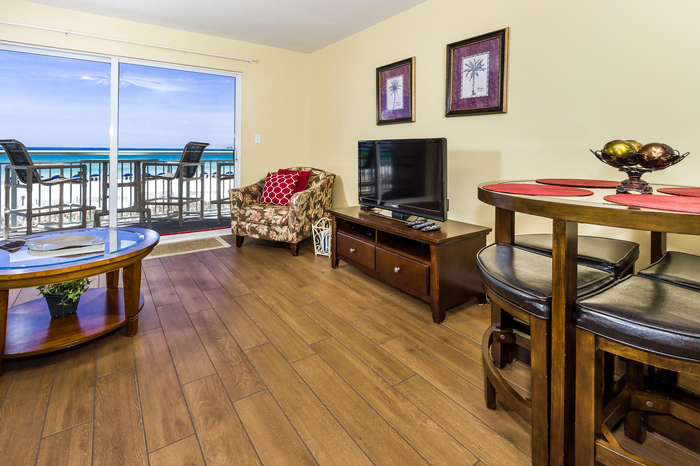 PELICAN ISLE - Residential