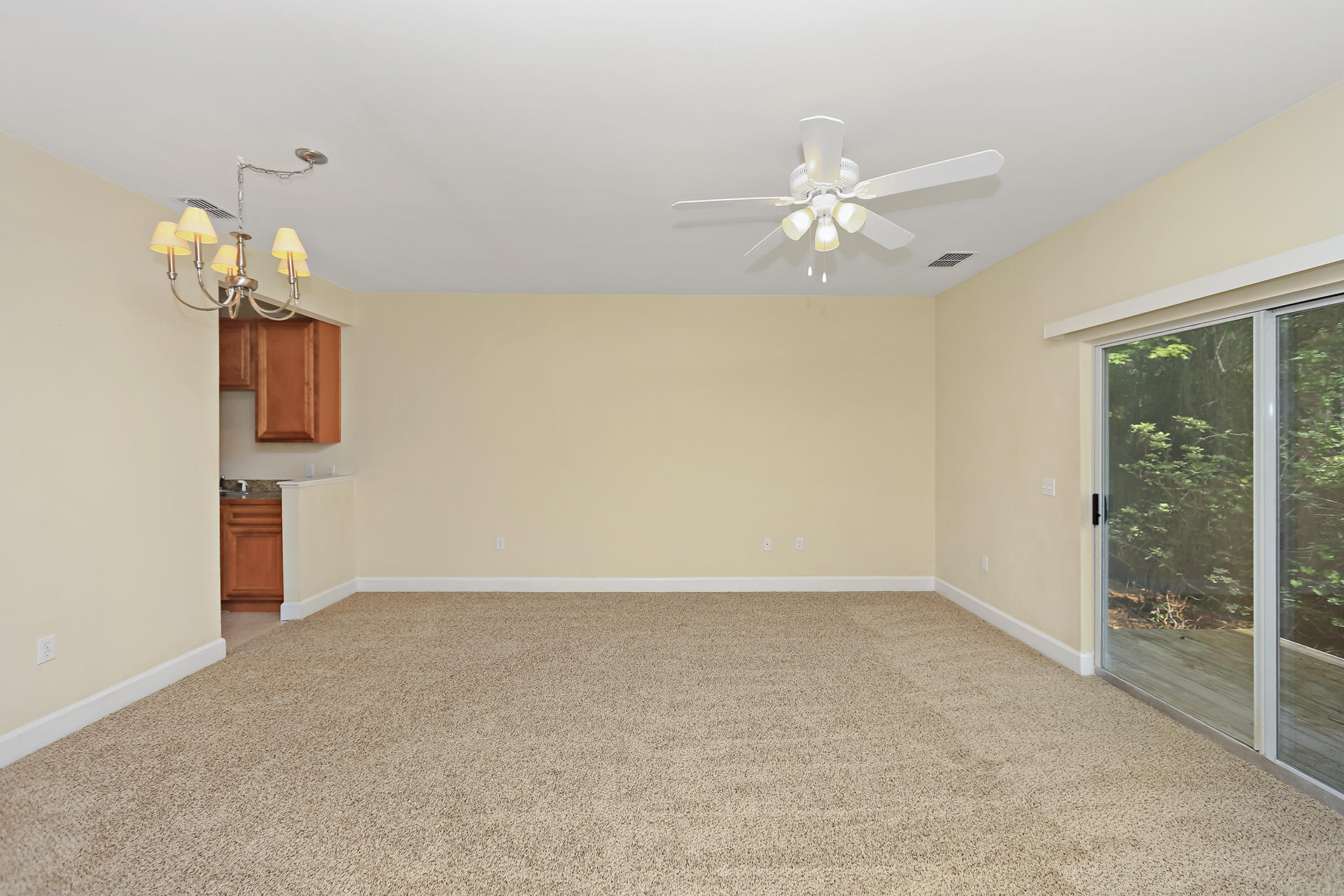 PALMS OF FREEPORT - Residential