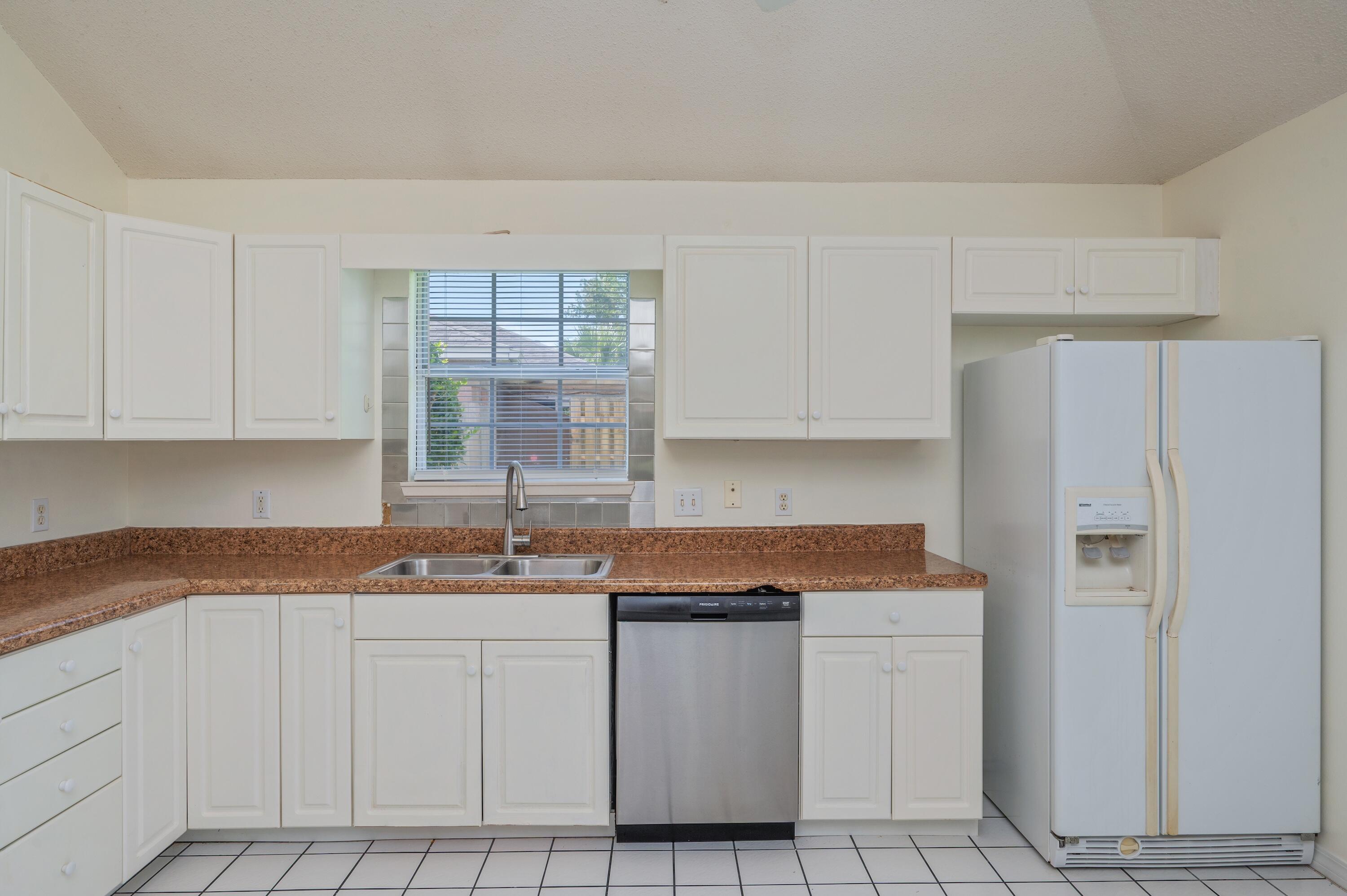 BAYSIDE PH 2 - Residential