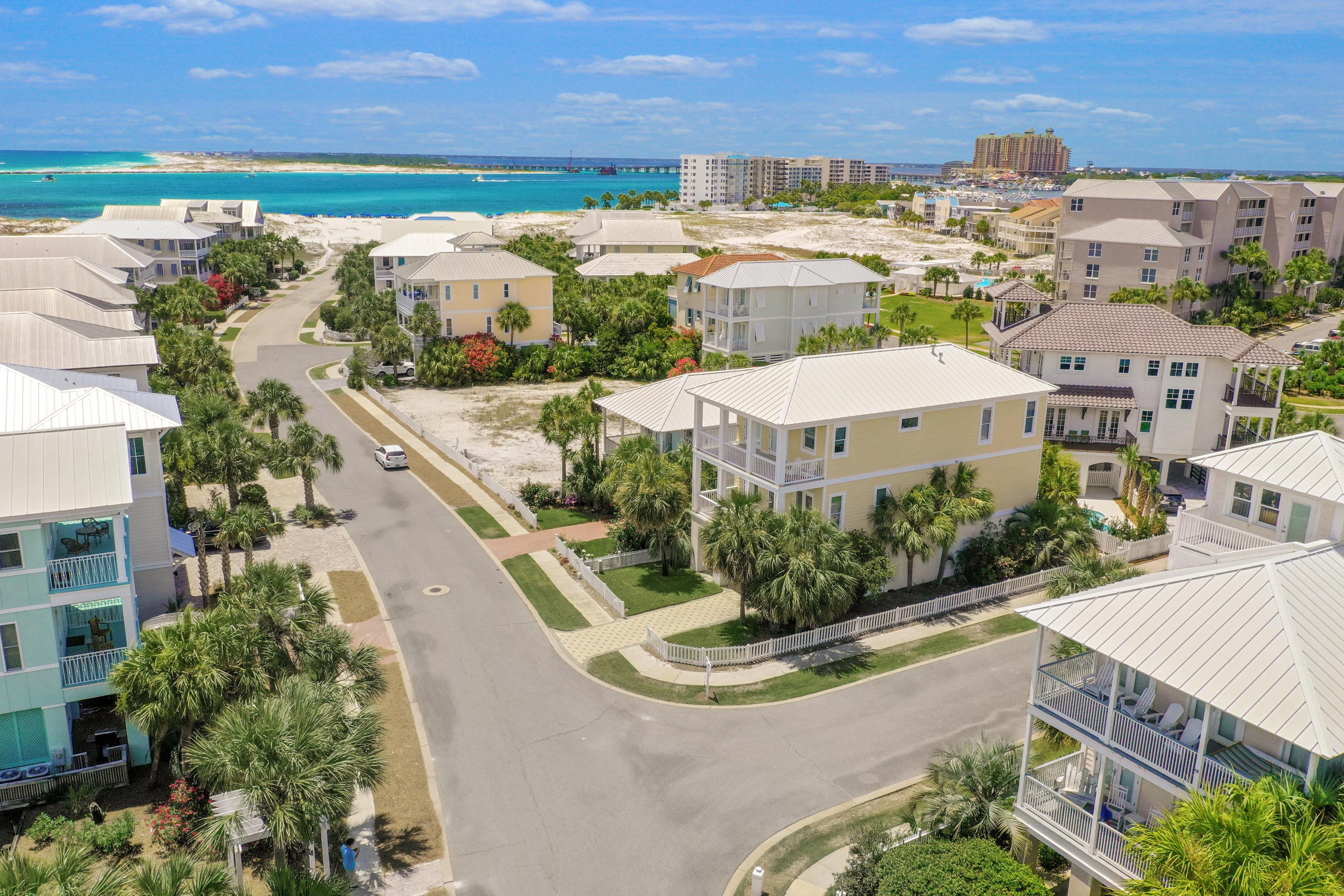 DESTIN POINTE - Residential