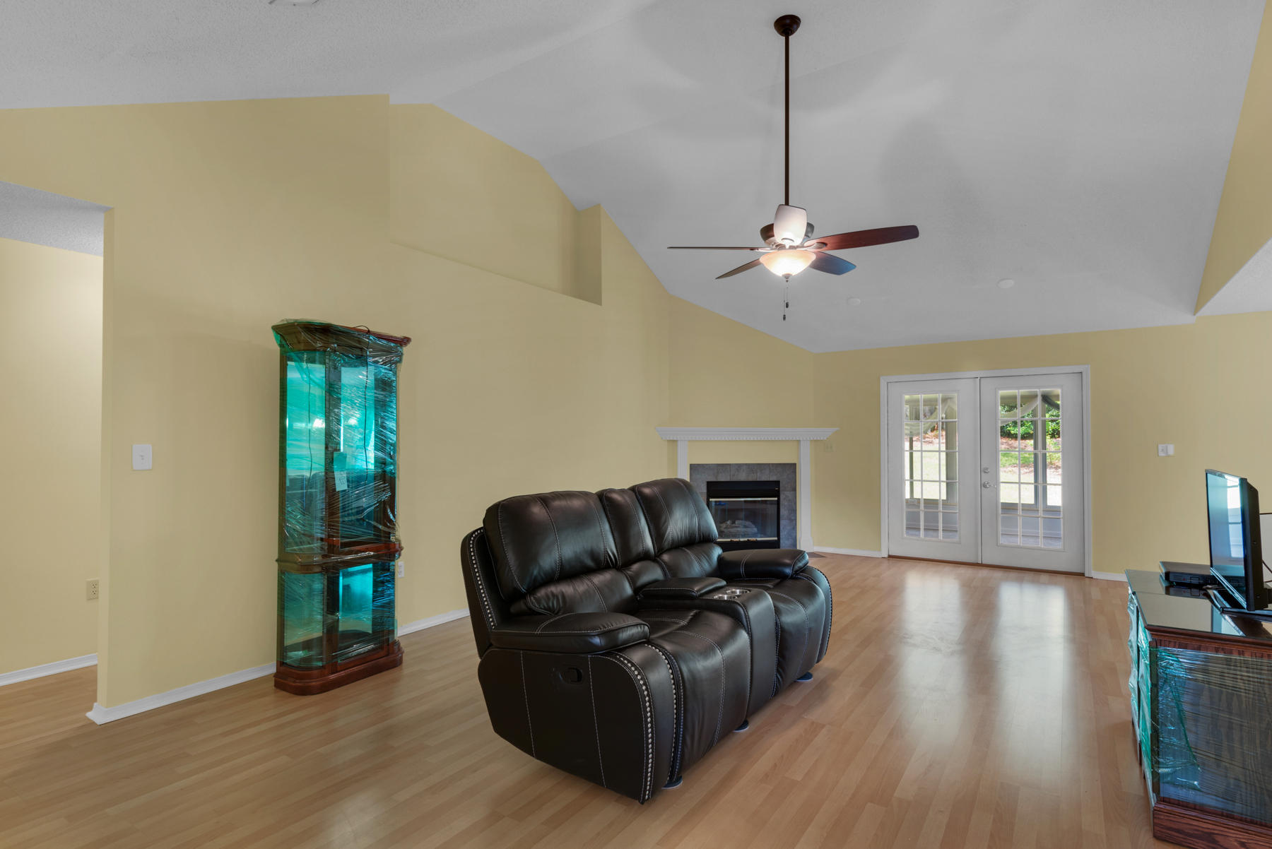 RIVERCHASE S/D PH III LOT 7 BLK E - Residential