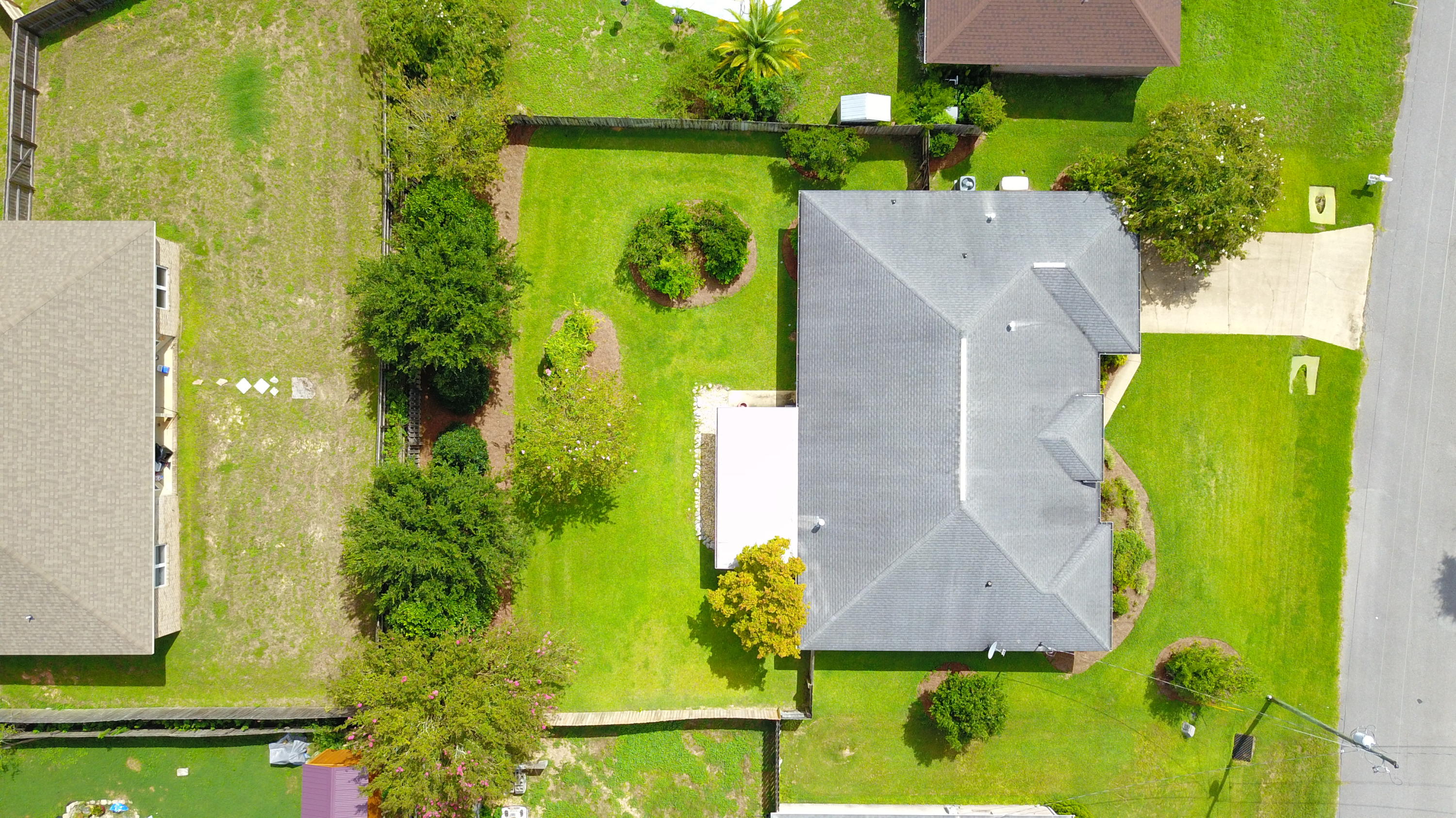 RIVERCHASE S/D PH III LOT 7 BLK E - Residential