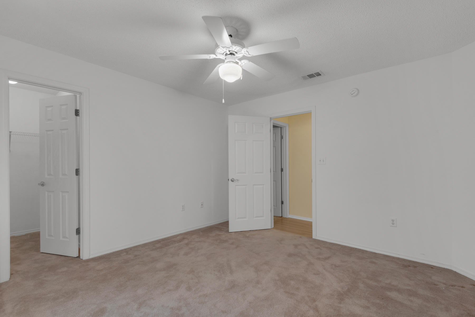 RIVERCHASE S/D PH III LOT 7 BLK E - Residential