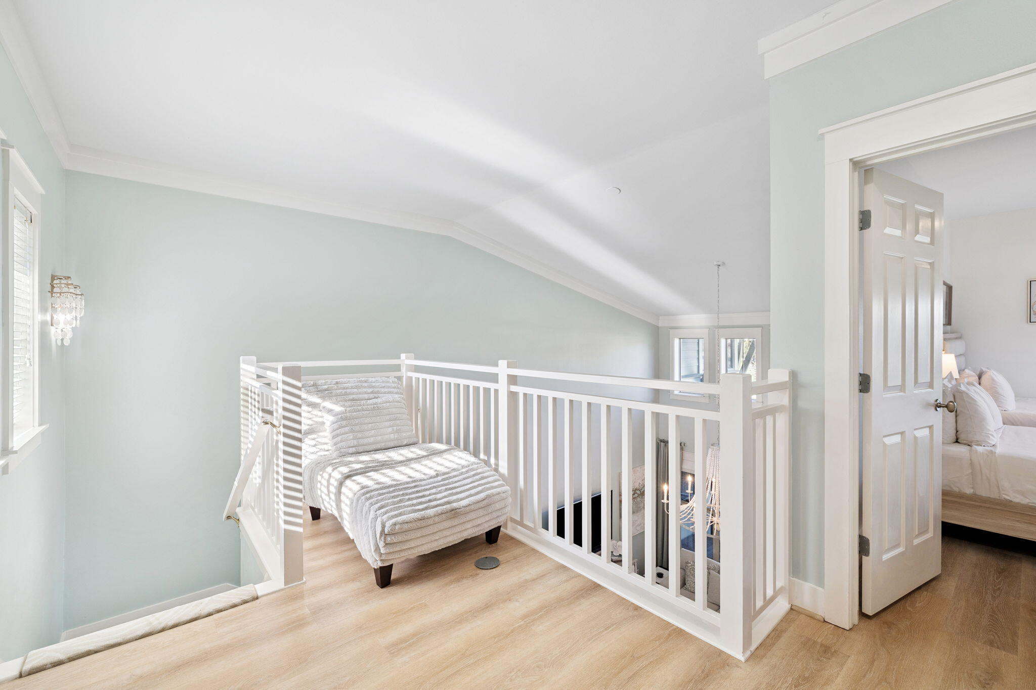 MAGNOLIA BAY - Residential