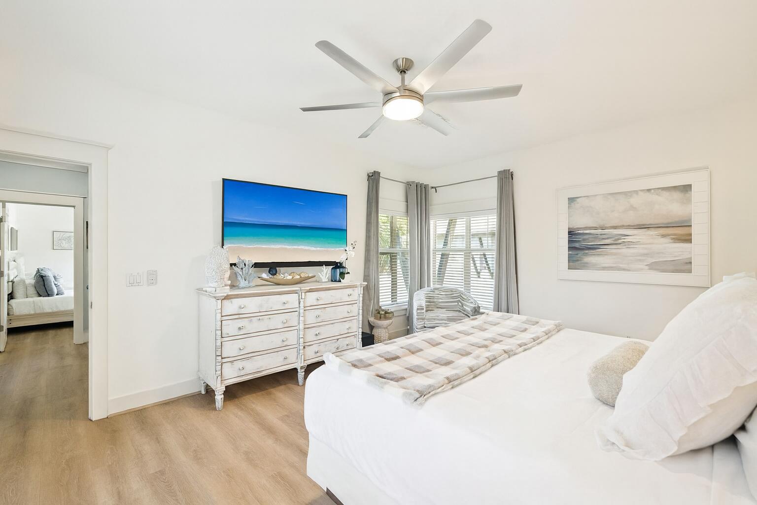 MAGNOLIA BAY - Residential