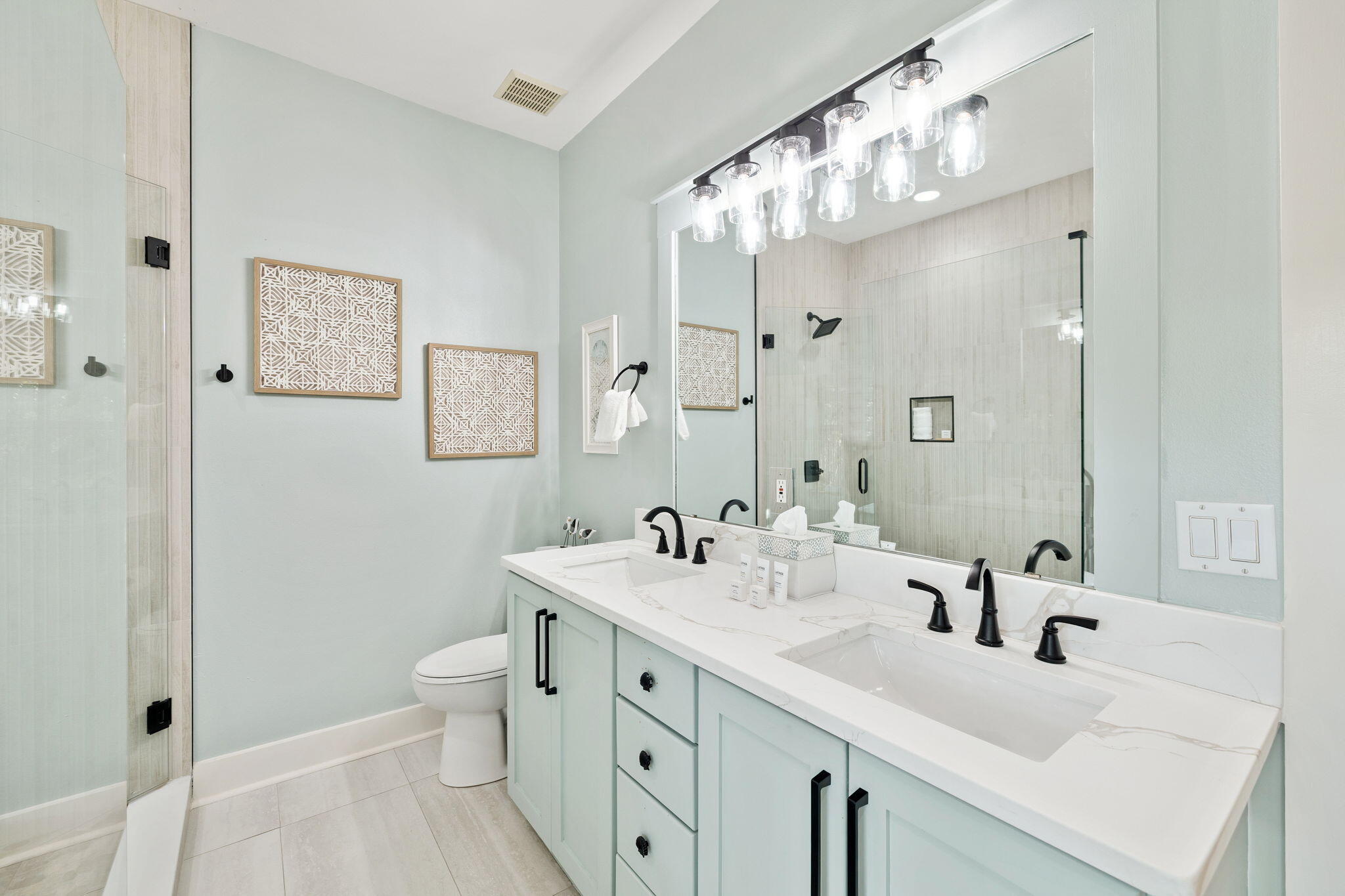 MAGNOLIA BAY - Residential