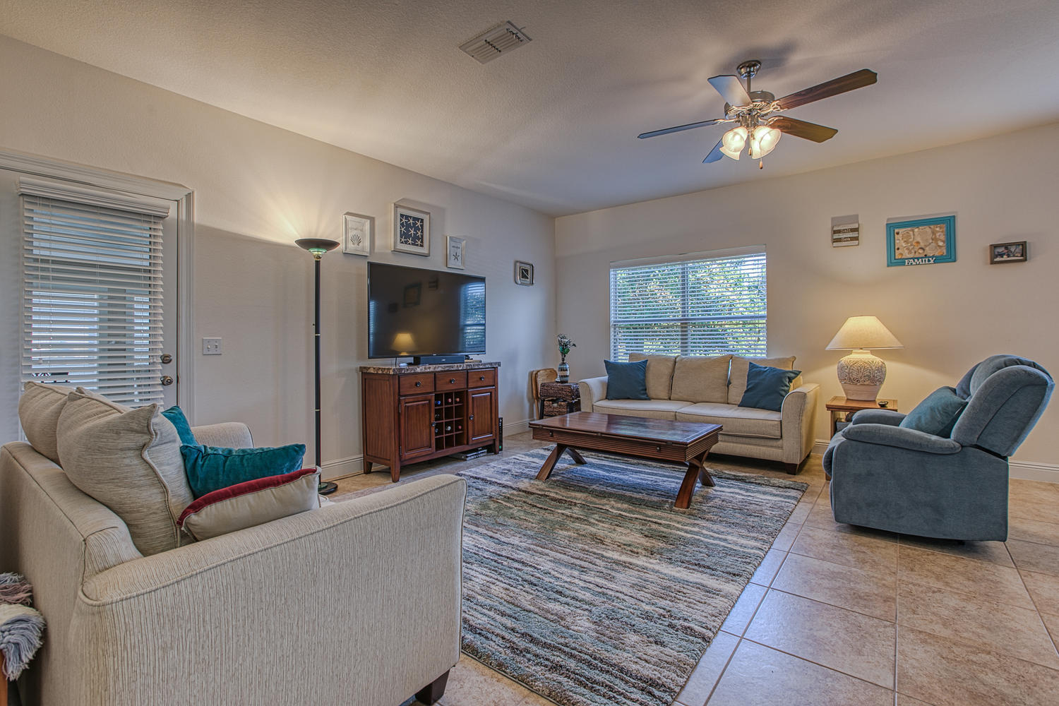 EAGLE BAY - Residential