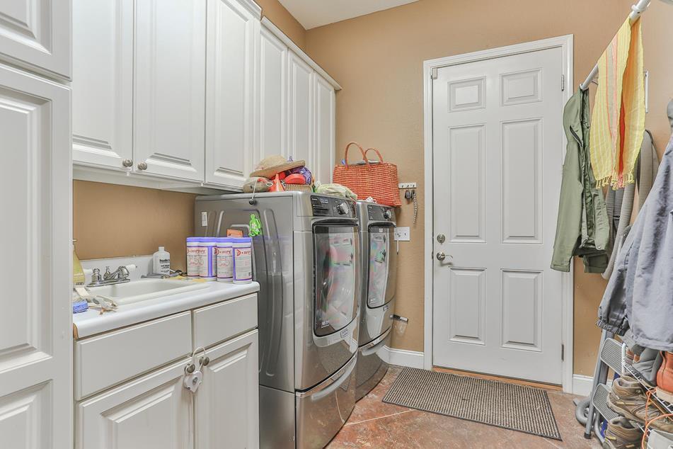 BAY HARBOUR - Residential Lease