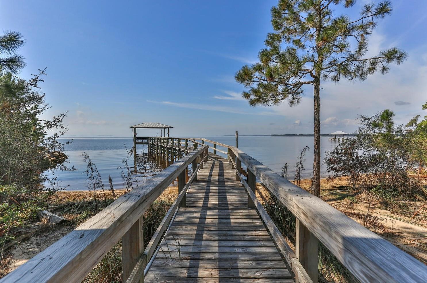 BAY HARBOUR - Residential Lease