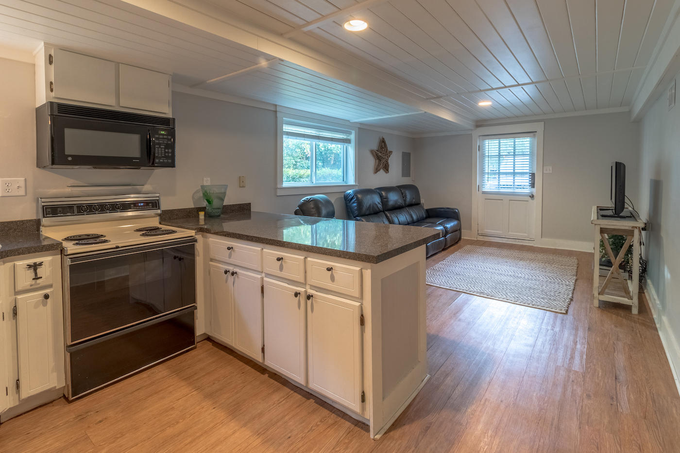 EASTERN LAKE ESTATES - Residential