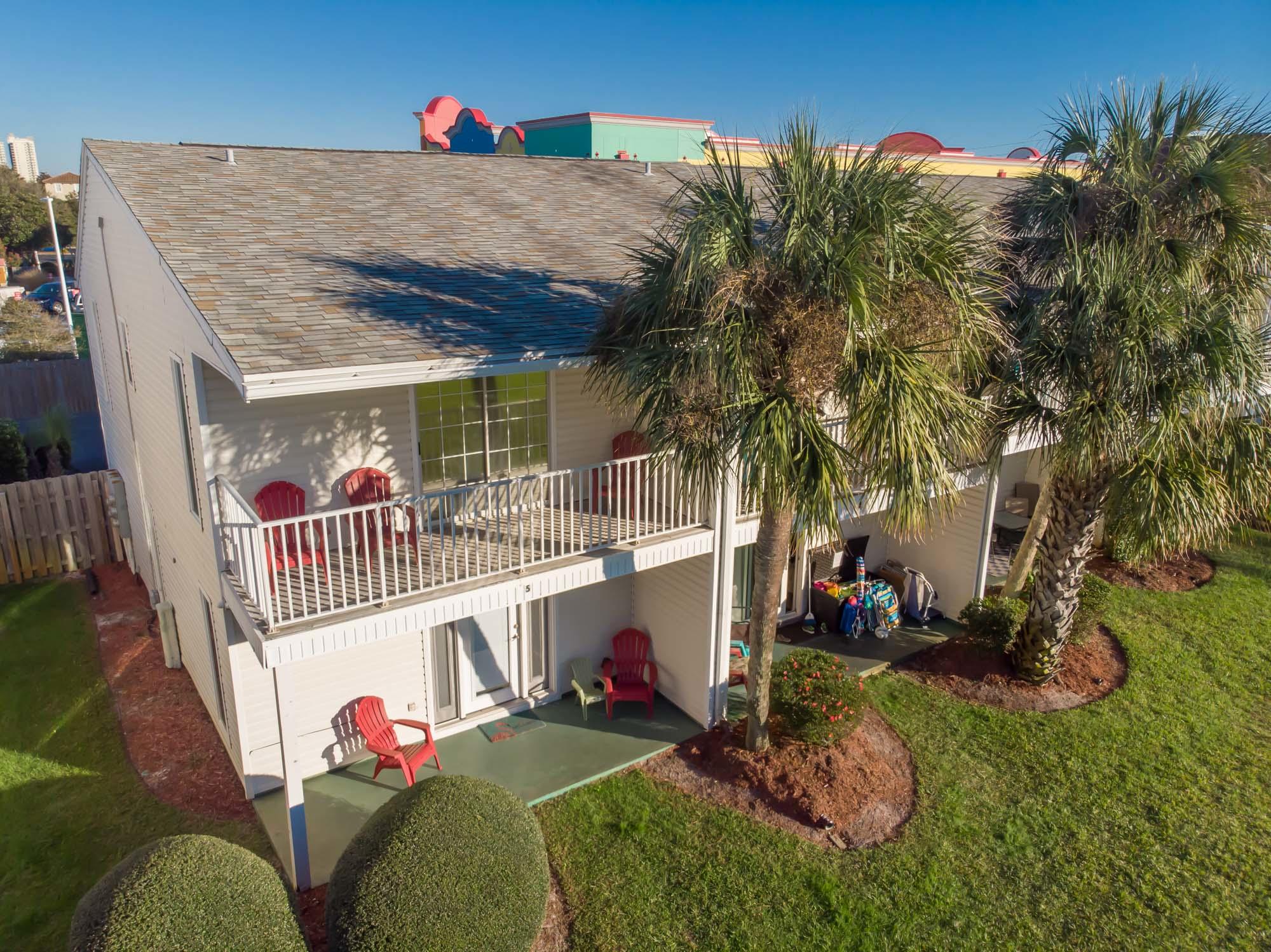 SUMMERHOUSE T/H - Residential