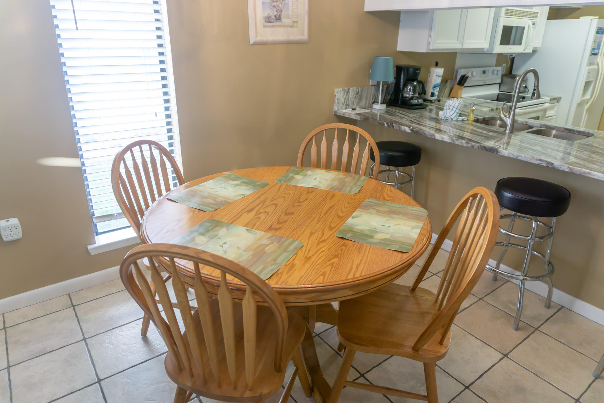 SUMMERHOUSE T/H - Residential