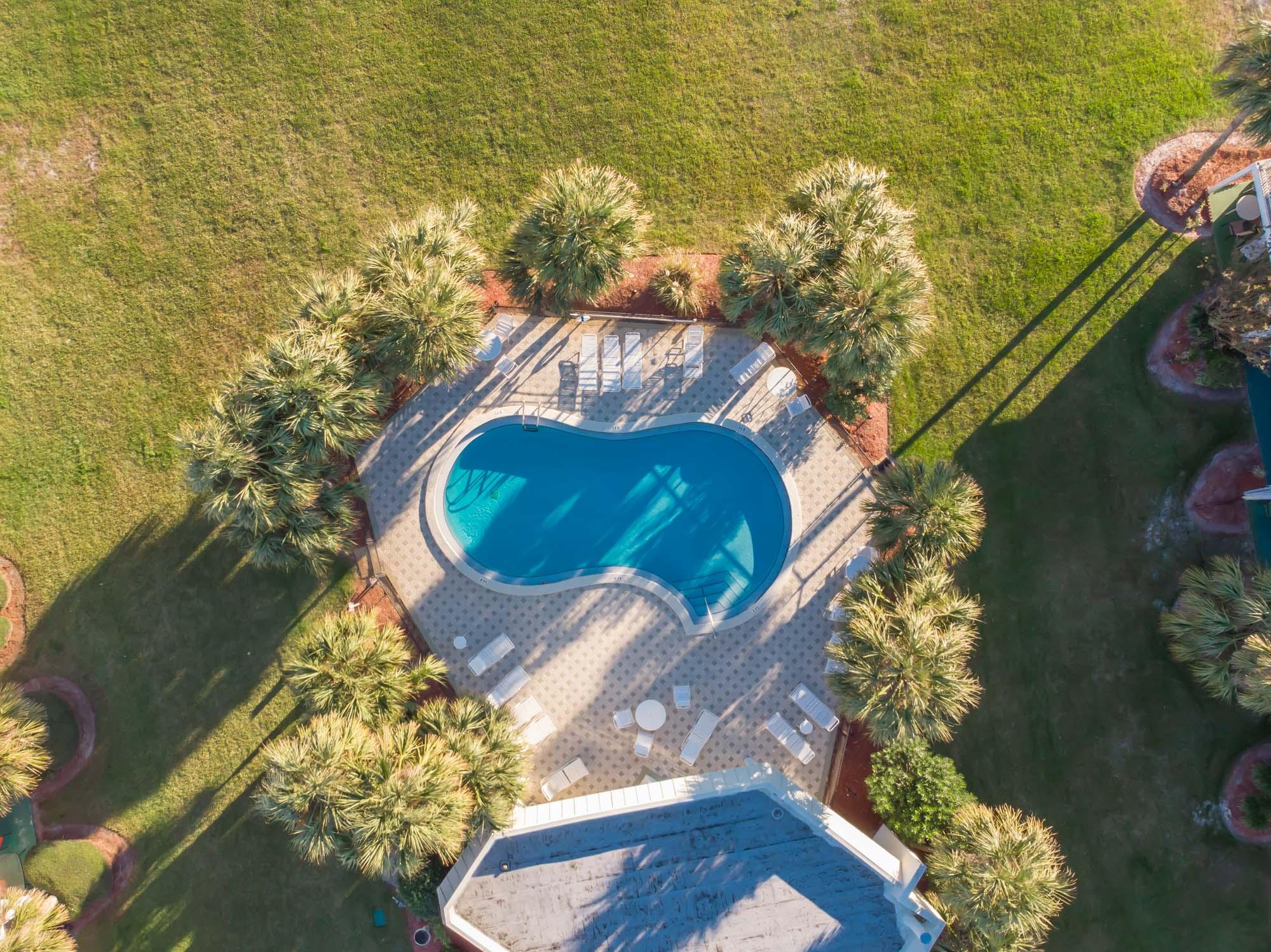 SUMMERHOUSE T/H - Residential