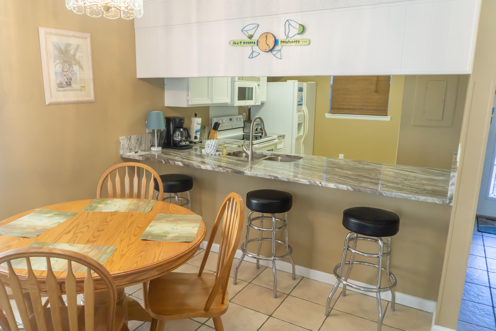 SUMMERHOUSE T/H - Residential