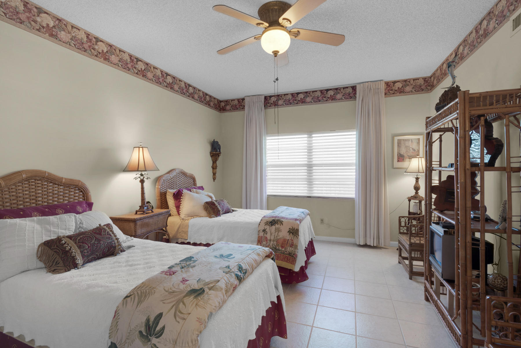 TIDES OF DESTIN - Residential