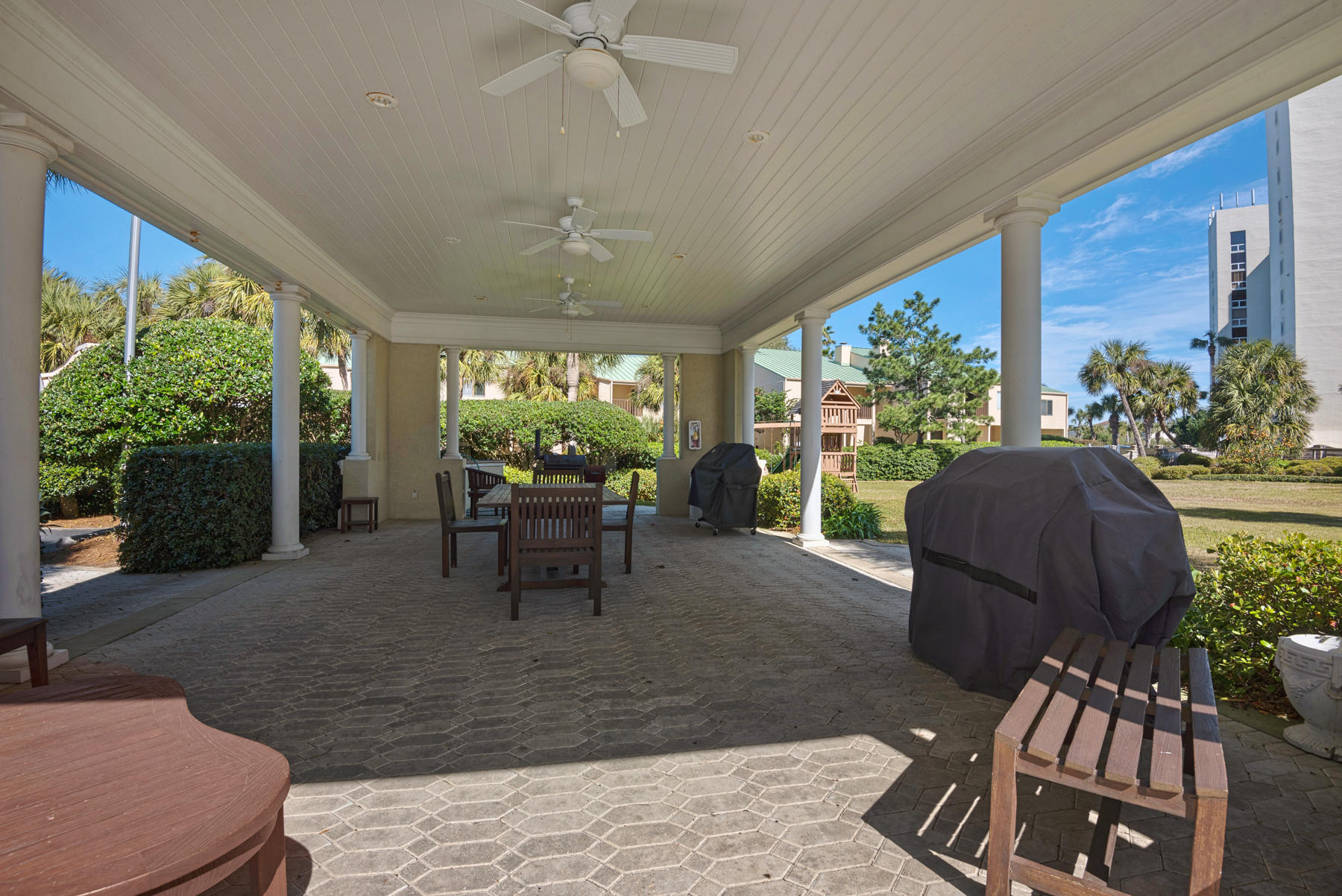 TIDES OF DESTIN - Residential