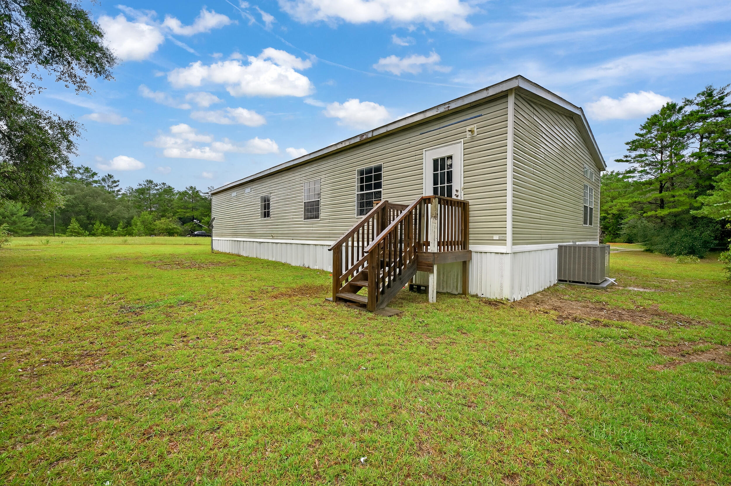 NO RECORDED SUBDIVISION - Residential