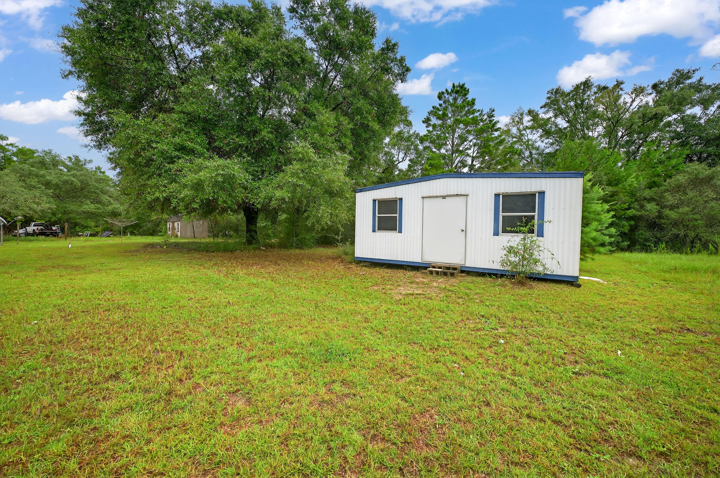 NO RECORDED SUBDIVISION - Residential