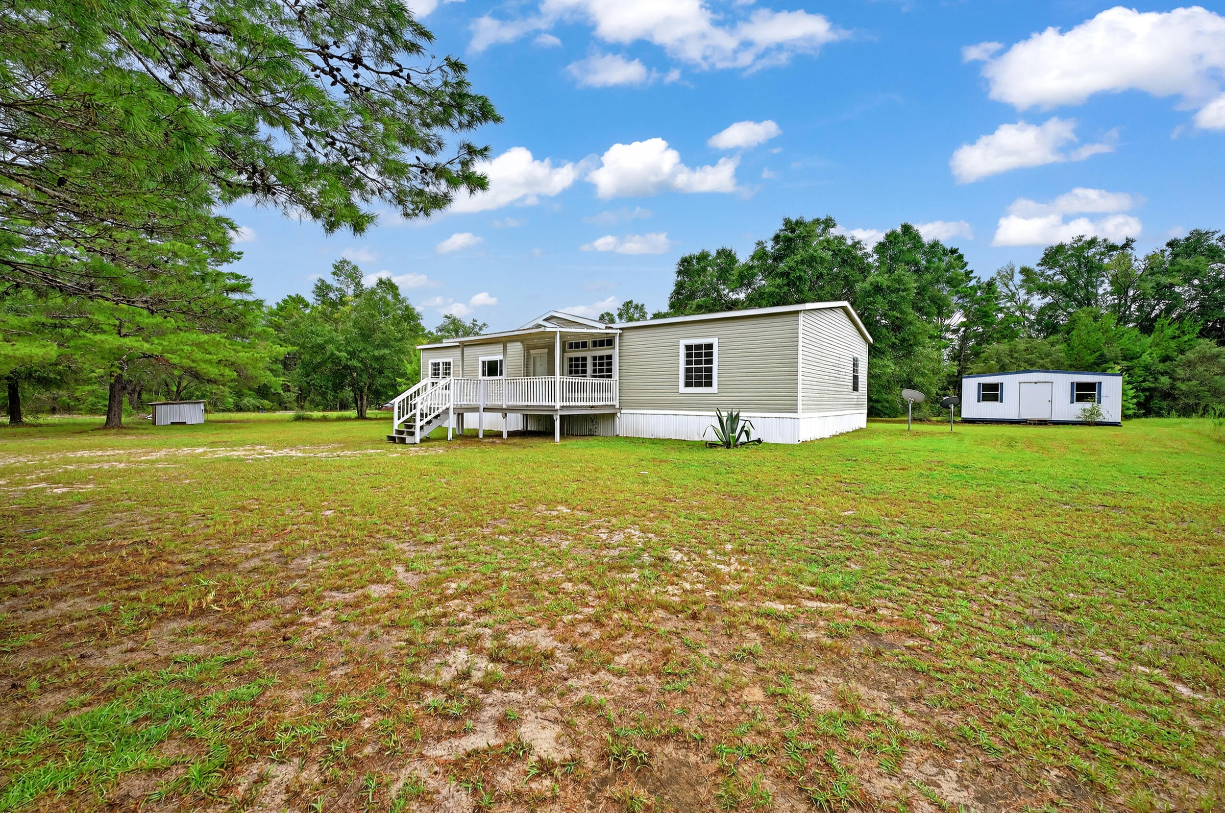 NO RECORDED SUBDIVISION - Residential