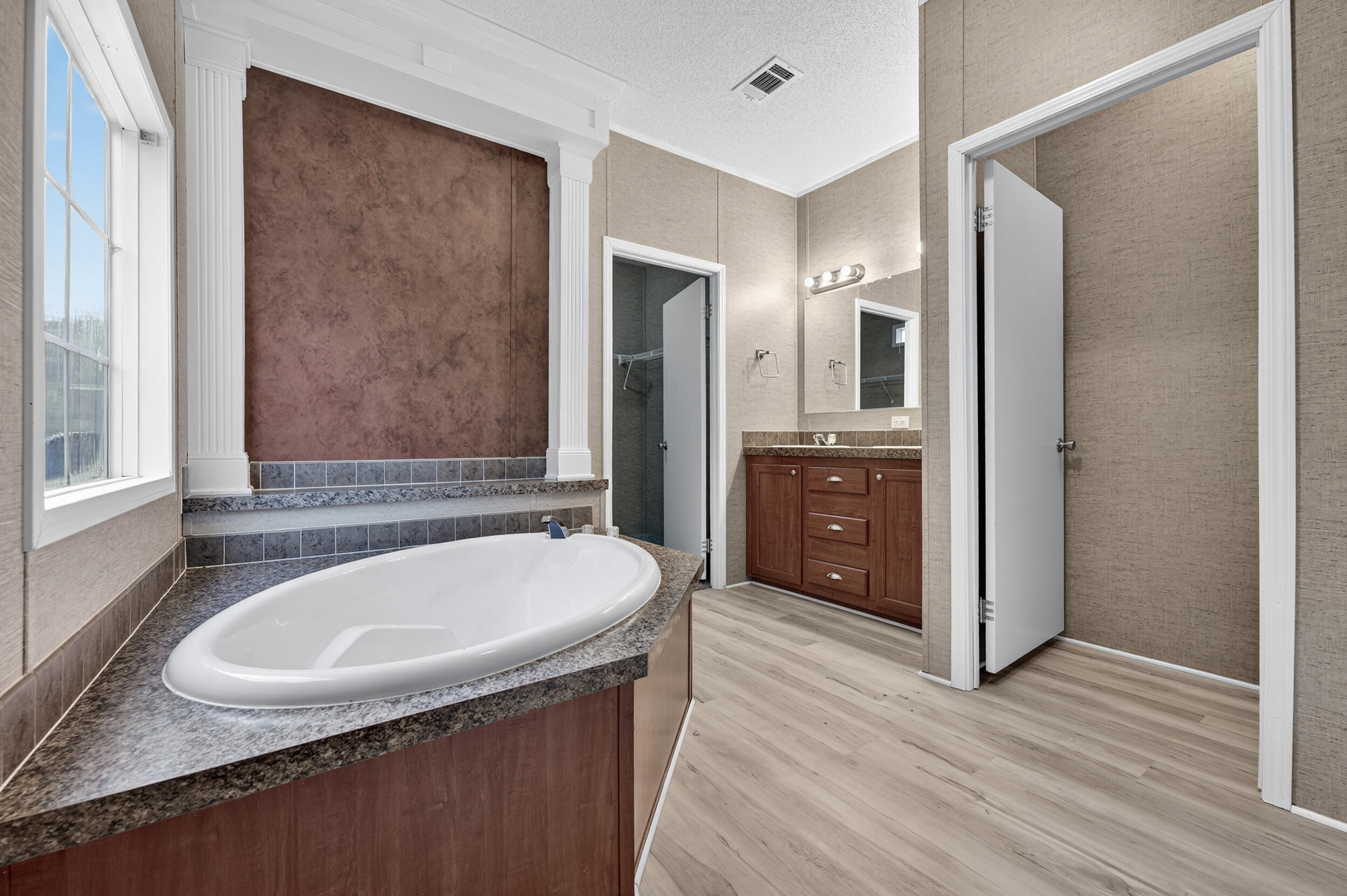 NO RECORDED SUBDIVISION - Residential