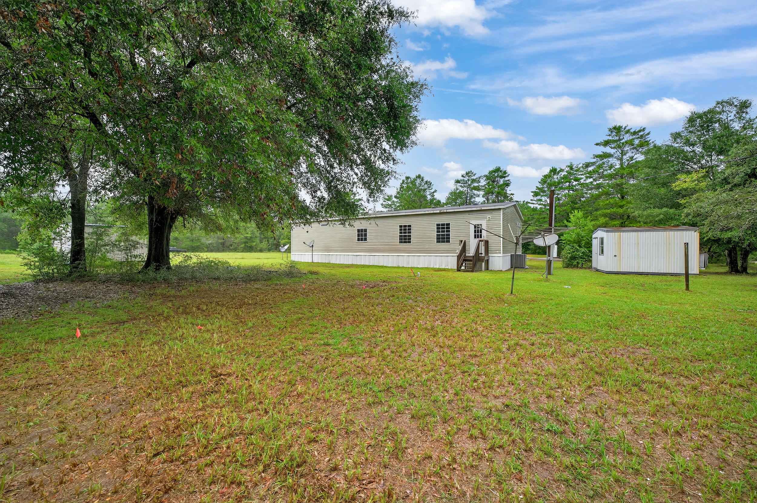 NO RECORDED SUBDIVISION - Residential