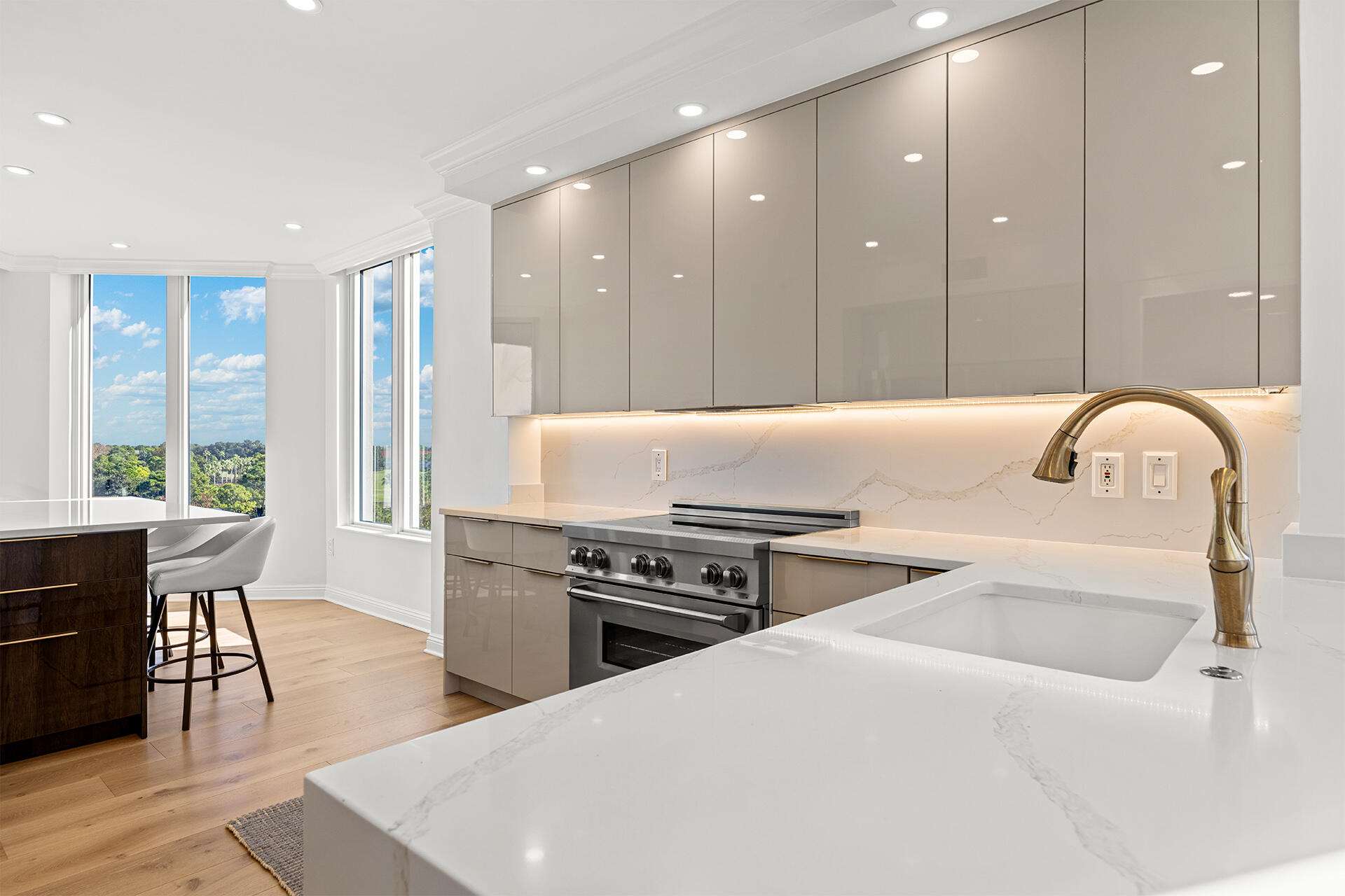 ONE BEACH CLUB DRIVE - Residential